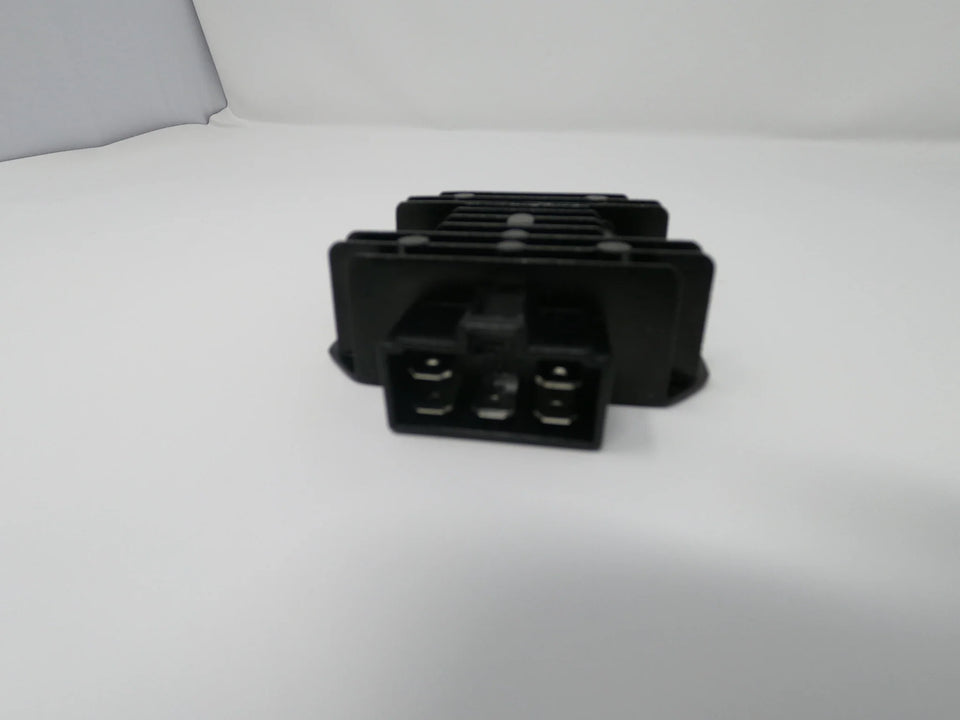 X18 50cc GY6 Motorcycle | Voltage Rectifier (01020018) 5 PIN