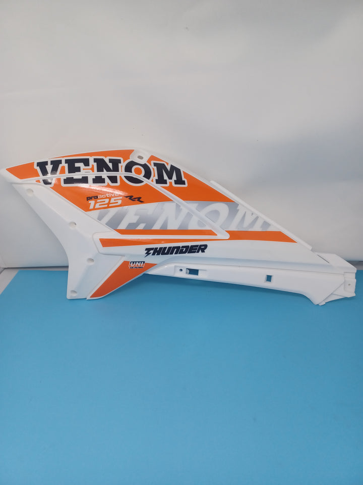 Venom Thunder 125cc Dirt Bike | Front Left Plastic (304002008001) White