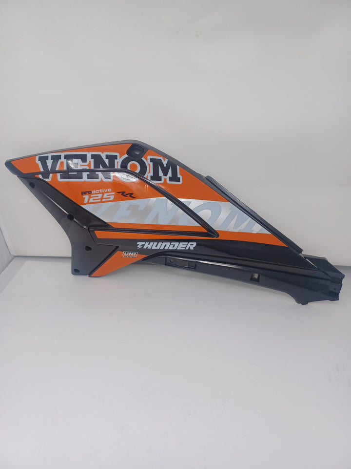 Venom Thunder 125cc Dirt Bike | Front Left Plastic (304002008001) Black