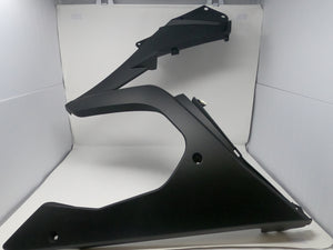 X19 200cc Automatic Motorcycle | Right Middle Fairing (03010678) Black