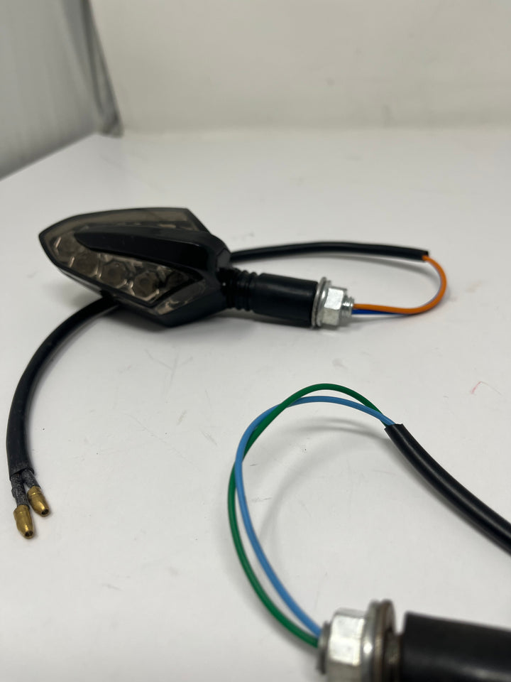 X22R 250cc | Right + Left Signal Light (09020146 + 09020145)