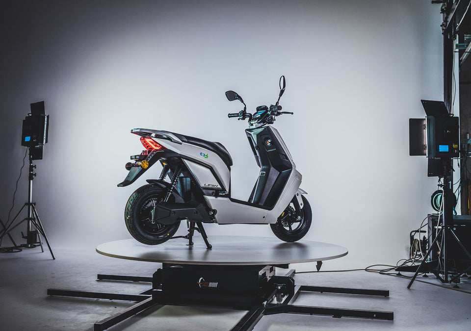 Lifan E3 | 1200W Bosch Electric Scooter | 60V Lithium
