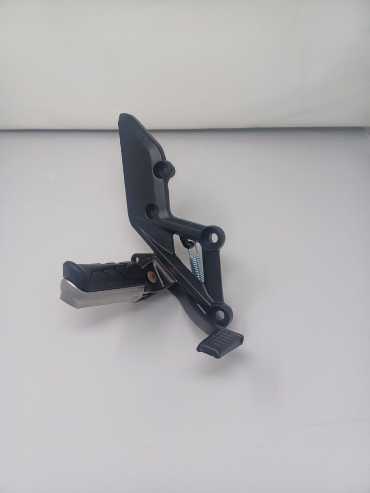 X22R 250cc Front Right Footrest 02050039