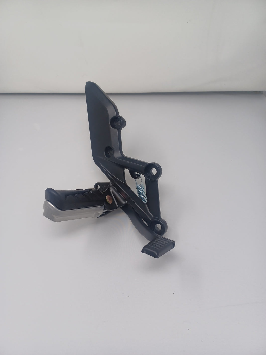 X22R 250cc Front Right Footrest 02050039