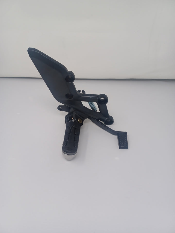 X22R 250cc Front Right Footrest 02050039