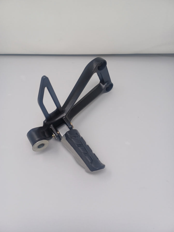 X22R 250cc Rear Right footrest 02050043