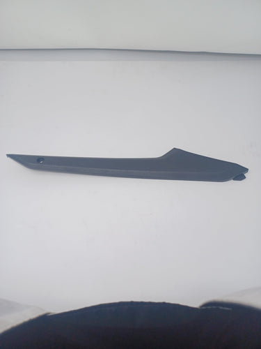 Venom Thunder 125cc Dirt Bike | Right Middle Side Plastic (301050002001)