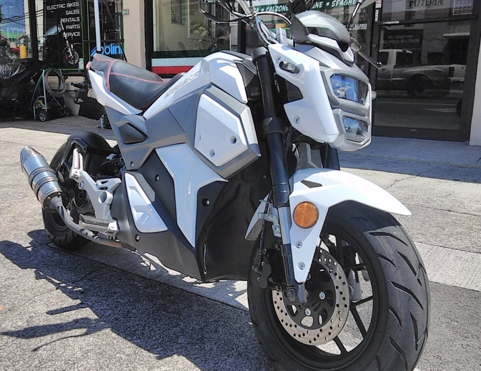 Venom Mini Max | 50cc Motorcycle | Automatic Transmission White