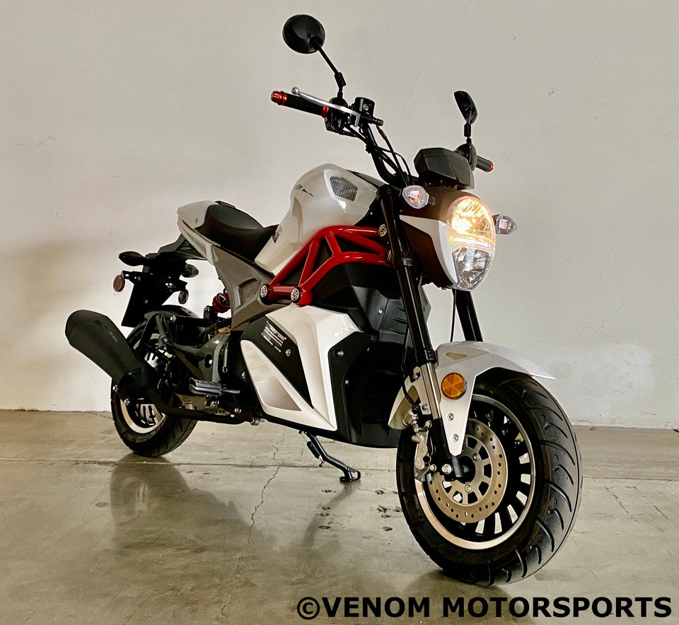 Venom x21 | 50cc Motorcycle | Automatic Transmission White