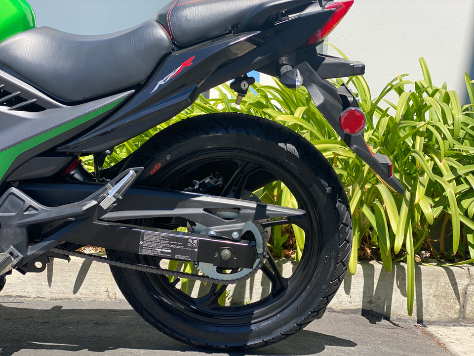 Lifan KPR 200 | 200cc Motorcycle | Fuel-Injected | 6-Speed